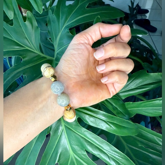 Clarity ~ Protection & Grounding bracelet (one) - Picture 5 of 6